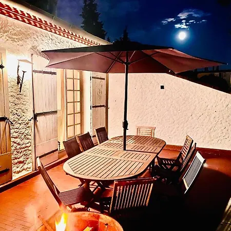 Villa Villajacuzzi Privatif Sans Vis A Vis En 12 Mn Des Plages *